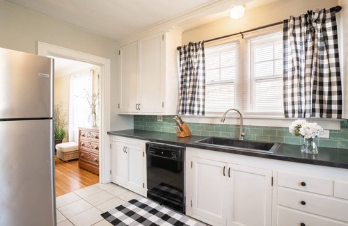 Morton House | Charm on Clifton