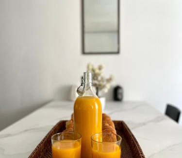 Liberation Apartment | Charmant 2 Pièces avec balcon