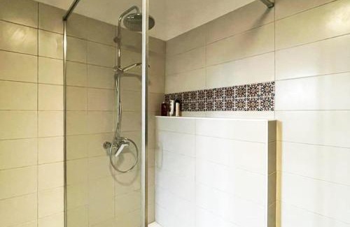 Noailles Apartment | Charmant appart/4 pers/2 ch/Noailles coeur Marseille