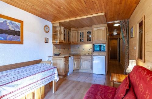 Meribel-Mottaret Apartment | Charmant appart avec balcon, ski-in/ski-out, Méribel - FR-1-355-30