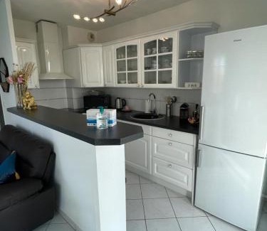 Magny-le-Hongre Apartment | Charmant appartement duplex à 5min de Disney.