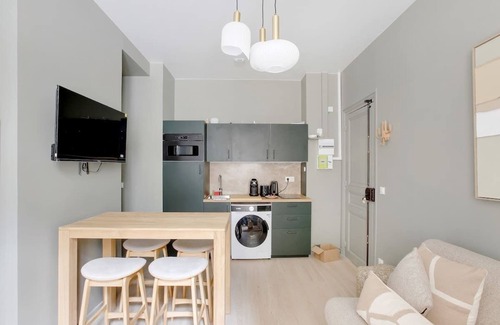 L'Europe Apartment | Charmant appartement 1BR - Village Batignolles