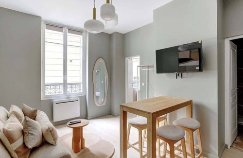 L'Europe Apartment | Charmant appartement 1BR - Village Batignolles