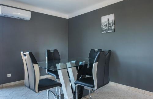 Martigues Apartment | Charmant Appartement Familial