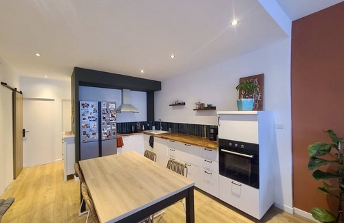 4th Arrondissement Apartment | Charmant Appartement Marseillais