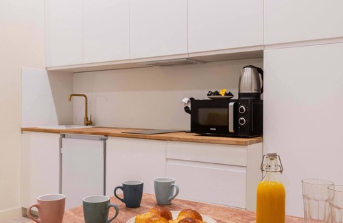 Quartier de la Folie-Mericourt Apartment | Charmant appartement moderne haut marais - 4P