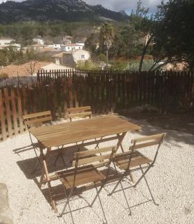 Eoures Apartment | Charmant Appartement Neuf Le Taoume