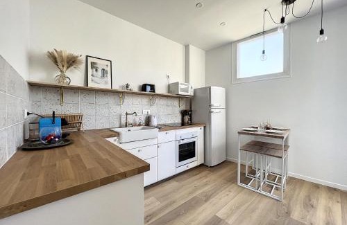 Les Cinq Avenues Apartment | Charmant appartement rénové - Central & Spacieux - Les Frères de la Loc'