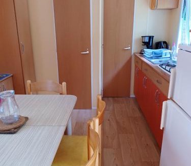 La Cotiniere House | Charmant Bungalow à Saint-Pierre-d'Oléron avec Jardin