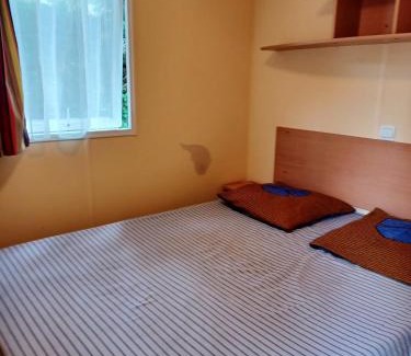 La Cotiniere House | Charmant Bungalow à Saint-Pierre-d'Oléron avec Jardin