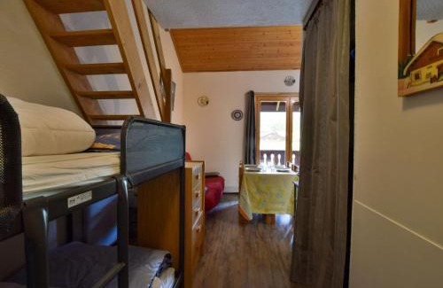 Bernex Apartment | Charmant Duplex avec Balcon et Parking à Bernex, Proche Remontées Mécaniques - FR-1-498-36