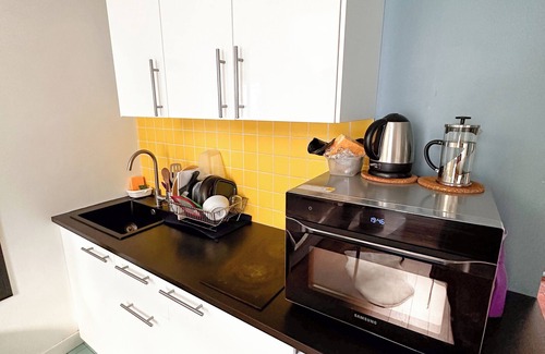 Combat Apartment | Charmant ET Lumineux 2 Pièces EN Plein Coeur DE Paris