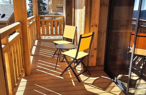 Superbolquere Apartment | Charmant bas de Chalet, vu sur les Montagnes