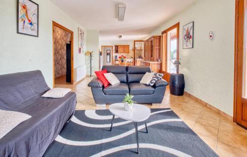 Saint-Martial-de-Valette House | Charmante Maison À La Campagne