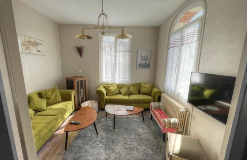 Sepmes House | Charmant Gîte à Sepmes: Jardin Privé, Accès Wifi, Proche Châteaux de la Loire et Vignobles - FR-1-381-552