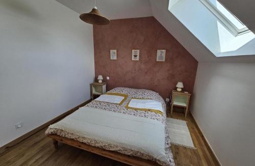 Avon-les-Roches House | Charmant Gîte 6 Pers avec Piscine Privée et Jardin, Avon-les-Roches - FR-1-381-629