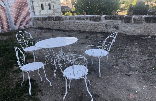 Saint-Aignan Apartment | Charmant Gite Lumineux en rez de. Jardin