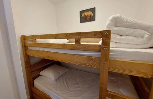 Cauterets Apartment | Charmant studio à Cauterets avec balcon et couchages pour 4 personnes - FR-1-812-62