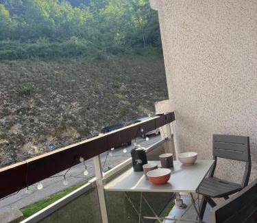 Villard-de-Lans Apartment | Charmant studio au pieds des remontées mécaniques.