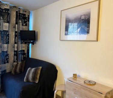 Villard-de-Lans Apartment | Charmant studio au pieds des remontées mécaniques.