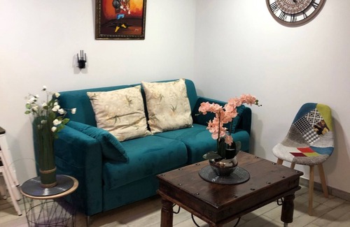 Blois Apartment | Charmant Studio