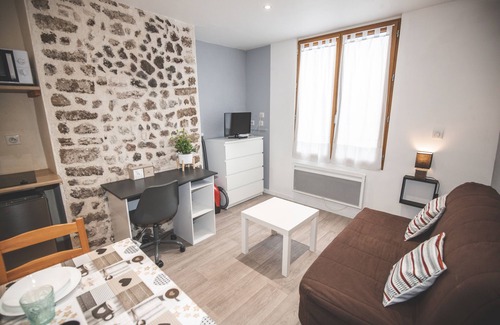 Le Puy-en-Velay Apartment | Charmant Studio au Calme, en Ville Historique