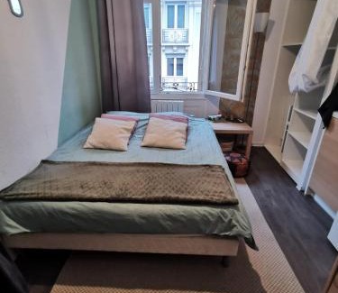 Poincare Apartment | Charmant Studio Halles