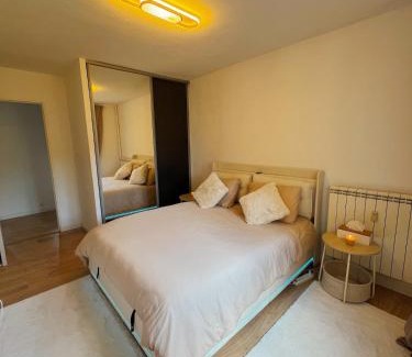 Draguignan Apartment | Charmant T3 avec clim et parking gratuit
