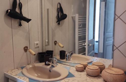 4th Arrondissement Apartment | Charmant T3 - métro Chartreux 10ALT