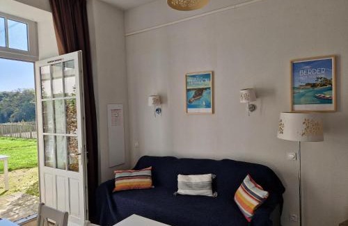 Baden Apartment | Charmant T3 plain-pied avec terrasse privée, parking gratuit et piscine à Baden