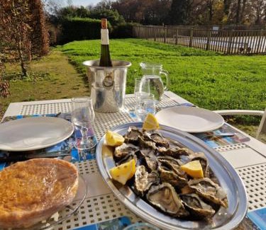 Baden Apartment | Charmant T3 plain-pied avec terrasse privée, parking gratuit et piscine à Baden