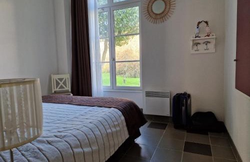 Baden Apartment | Charmant T3 plain-pied avec terrasse privée, parking gratuit et piscine à Baden