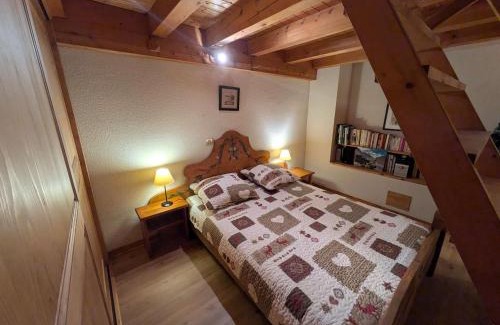 Areches Apartment | Charmant triplex 6 pers. à 50m des pistes à Arêches-Beaufort - FR-1-342-135