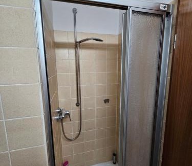 Grombuhl Apartment | Charmante 1 Zimmerwohnung mit Stellplatz