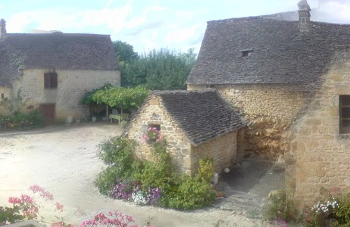 Tamnies Bed & Breakfast | Charmante Chambres D'hôtes Dans le Périgord Noir au Cœur D'un Ancien Prieuré