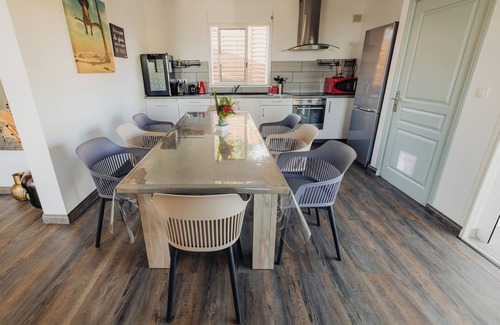 Concession Conde Villa | Charmante Location Saisonnière : Les Villas 400 - Saint-pierre Détente Max !