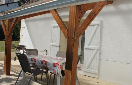 La Roche-Posay House | Charmante longère 80m² à 6km des Thermes - Terrasse, Jardin, Barbecue, Animaux acceptés - FR-1-541-31