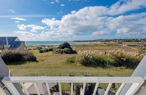 Guidel-Plages House | Charmante maison à Guidel, piscine partagée, vue mer