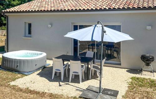 Saint-Jean-d'Eyraud House | Charmante Maison À La Campagne