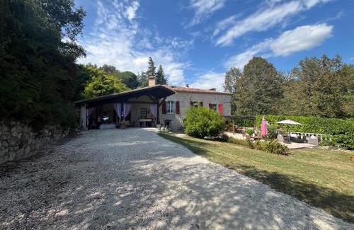 Bajamont House | Charmante maison avec piscine en pleine campagne