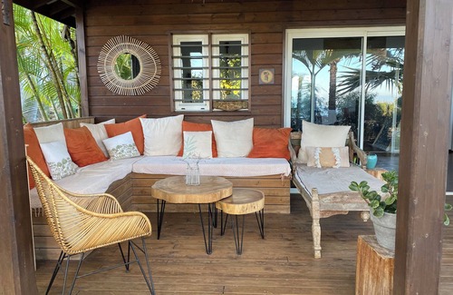 Saint-Leu House | Charmante Maison Bois Jardin Exotique aux Colimaçons à Environ 10min de Kélonia!