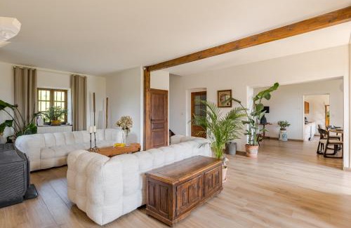 Les Salles House | Charmante maison de famille au calme, 5 chambres, jacuzzi