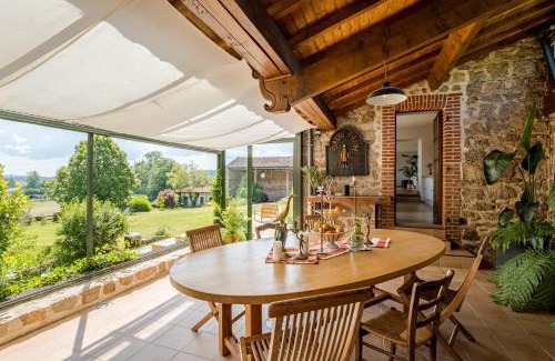 Les Salles House | Charmante maison de famille au calme, 5 chambres, jacuzzi