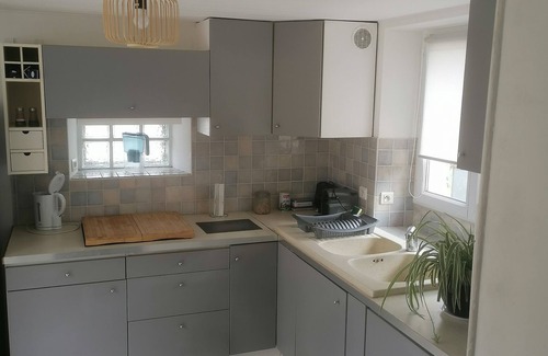 Etampes House | Charmante Maisonnette et son Petit Coin de Verdure