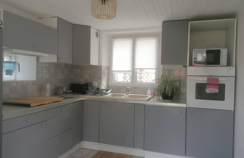 Etampes House | Charmante Maisonnette et son Petit Coin de Verdure