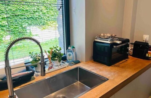Mezieres-sur-Seine House | Charmante Petite Maison Dans la Campagne