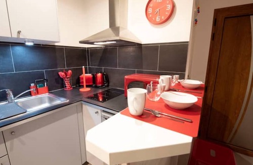 Pontault-Combault House | Charmante Petite Maison Climatisée en Plein de ?