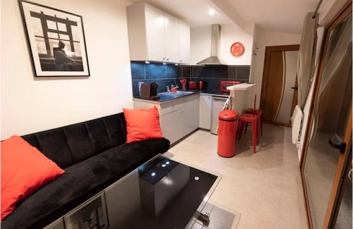 Pontault-Combault House | Charmante Petite Maison Climatisée en Plein de ?