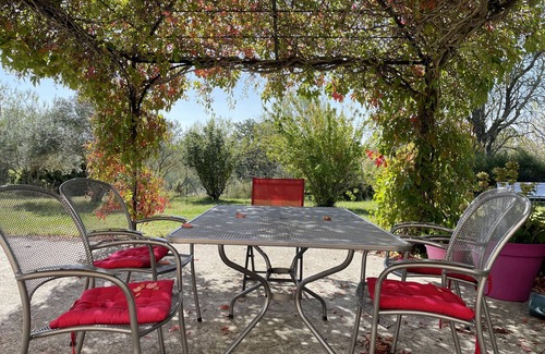 Moissac-Bellevue Villa | Charmante villa provençale avec piscine