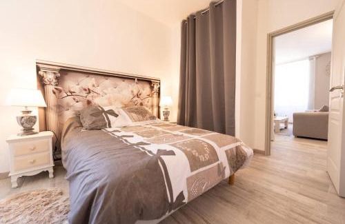 Riez Apartment | Charme et caractère au centre classé 3 étoiles